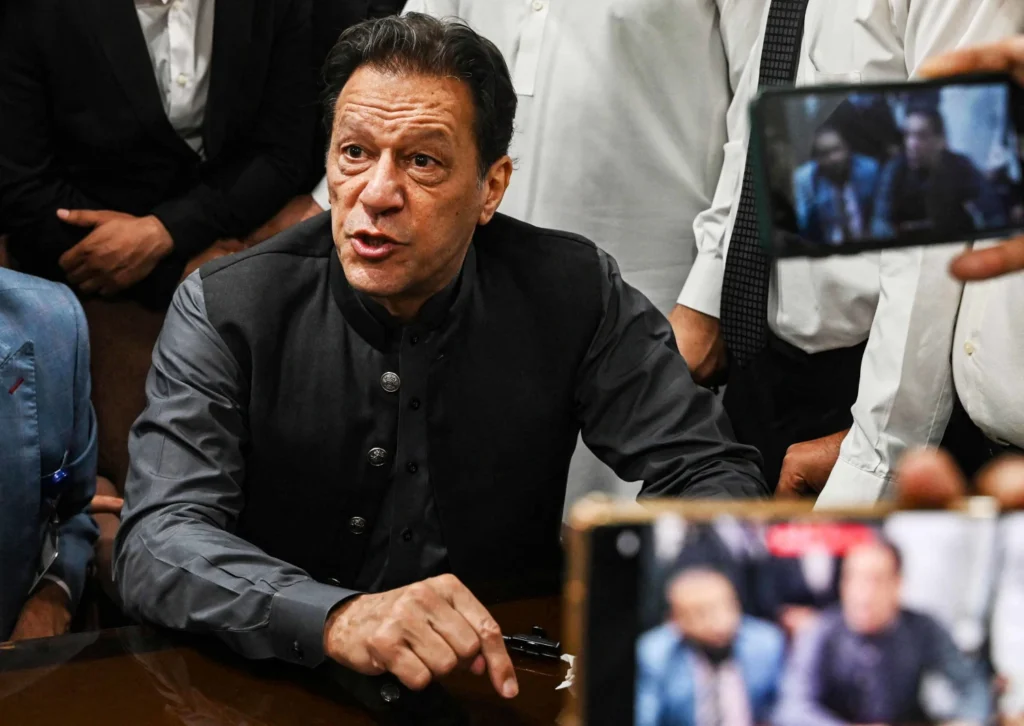 بانی پی ٹی آئی عمران خان نے چیف جسٹس پر تحریکِ انصاف کے خلاف ‘متعصب’ ہونے کا الزام لگادیا