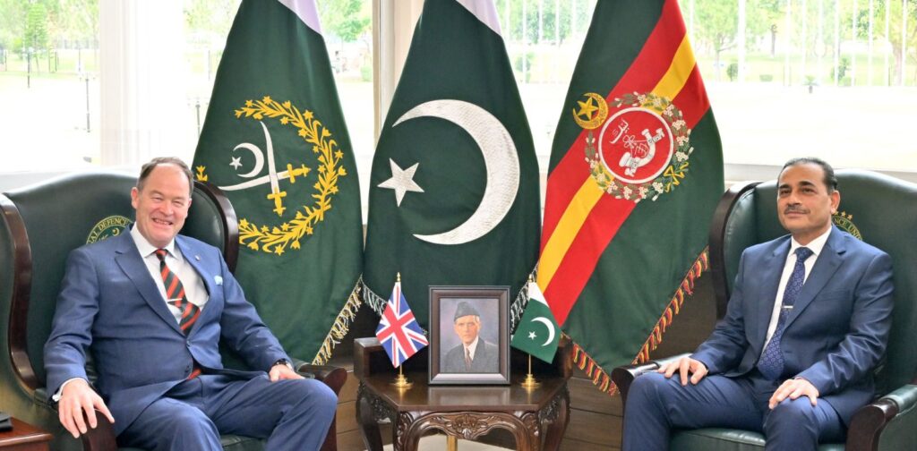 جنرل عاصم منیر سے برطانوی آرمی چیف کی سال 2024 کی جی ایچ کیو میں اہم ملاقات