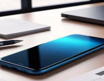 پاکستان میں موبائل فون اسمبلی پلانٹ کا منظر