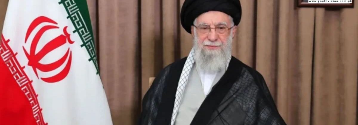 ایرانی سپریم لیڈر آیت اللہ خامنہ ای کی علامتی تصویر۔