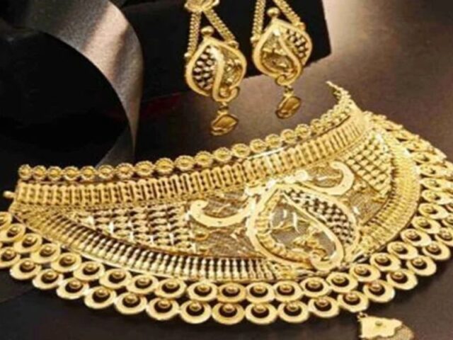 پاکستان میں سونا سستا، فی تولہ قیمت میں 2900 روپے بڑی کمی