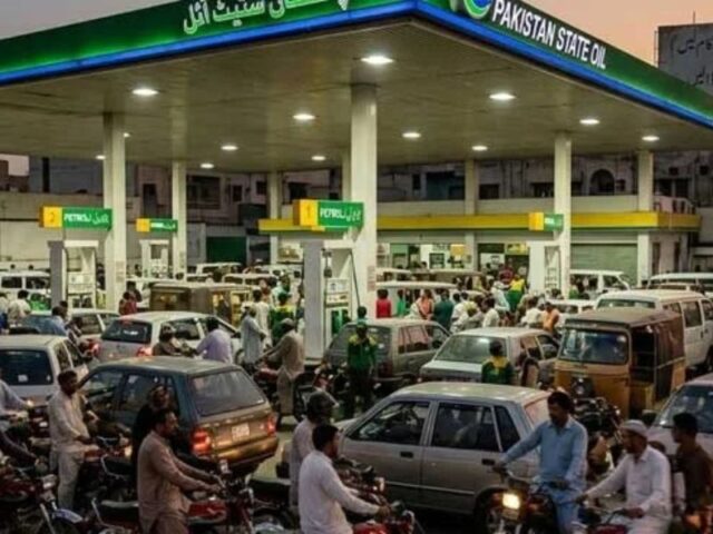 پیٹرولیم مصنوعات کی قیمتوں پر وزیر خزانہ محمد اورنگزیب کا اہم بیان