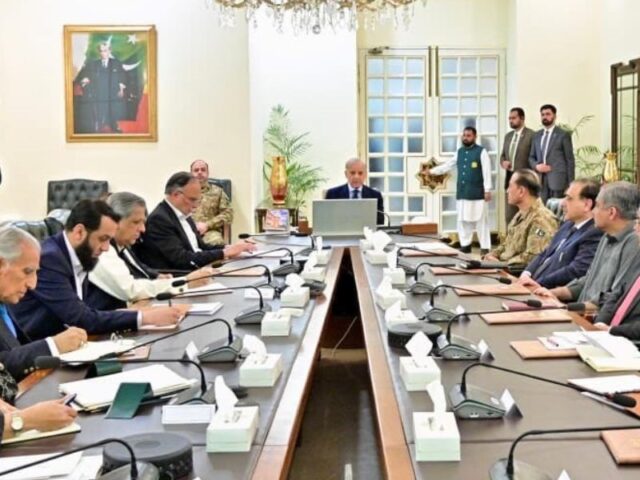 علاقائی کشیدگی اور ملکی سلامتی: وزیراعظم کی زیرِ صدارت اہم مشاورت، دورہ روس ملتوی