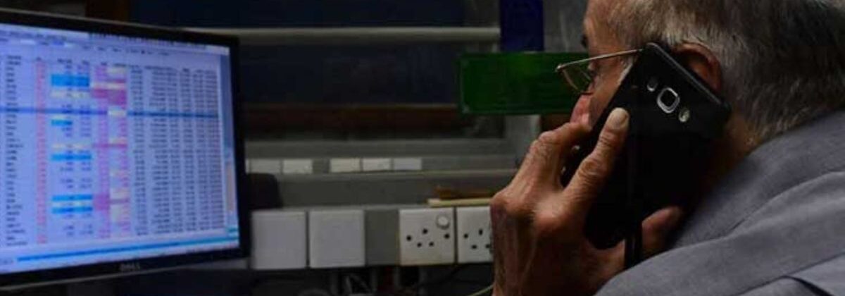 پاکستان اسٹاک مارکیٹ کریش، کے ایس ای 100 میں 16 ہزار پوائنٹس کمی اور ٹریڈنگ ہالٹ