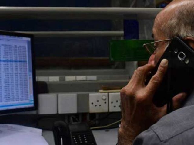 ایران میں حملے، پاکستان اسٹاک مارکیٹ کریش، 16 ہزار پوائنٹس کی کمی