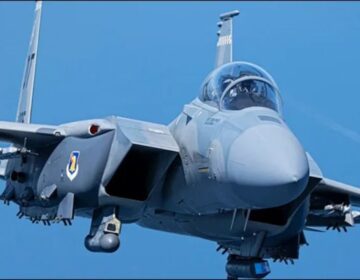 کویت میں 3 امریکی ایف-15 طیارے گر کر تباہ،