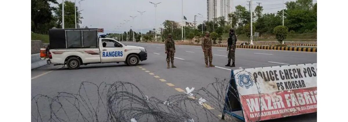 اسلام آباد میں سخت سکیورٹی انتظامات کی نمایاں تصویر
