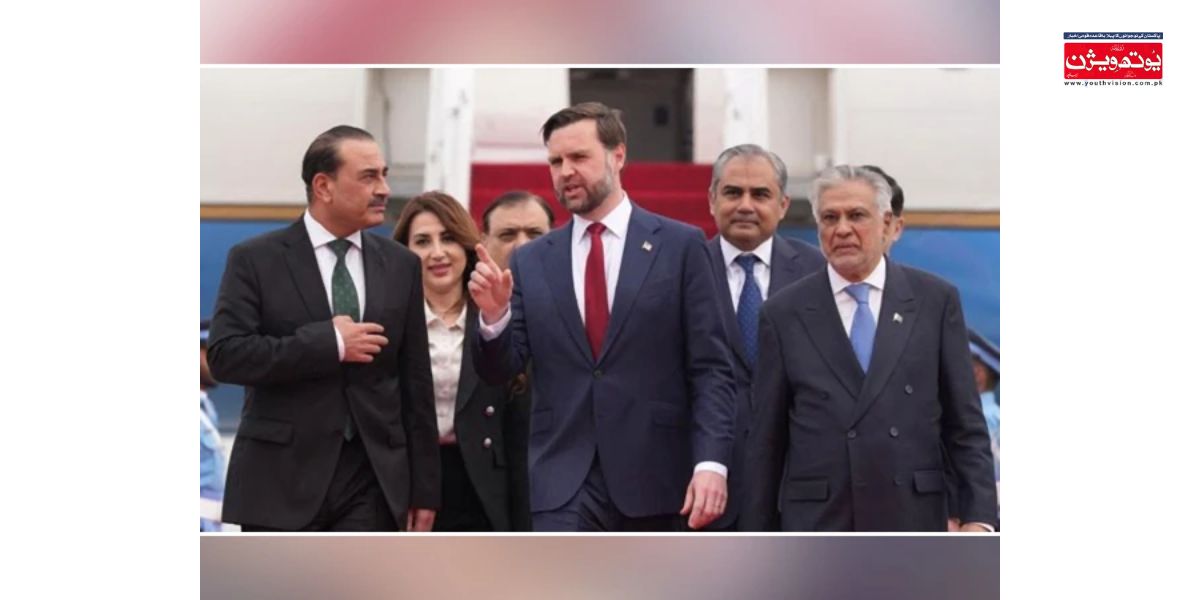 نائب وزیراعظم و وزیر خارجہ اسحاق ڈار، فیلڈ مارشل سید عاصم منیر کے ہمراہ نمایاں تصؤیر