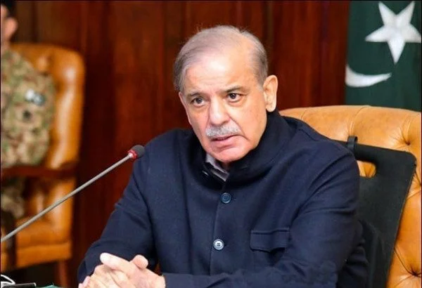 وزیراعظم شہباز شریف کوئٹہ میں قومی شاہراہ N-25 اور دانش اسکولوں کے سنگ بنیاد کی تقریب سے خطاب کرتے ہوئے